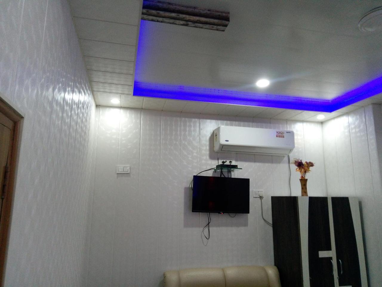 Hotel Sunrise Orai Exterior photo
